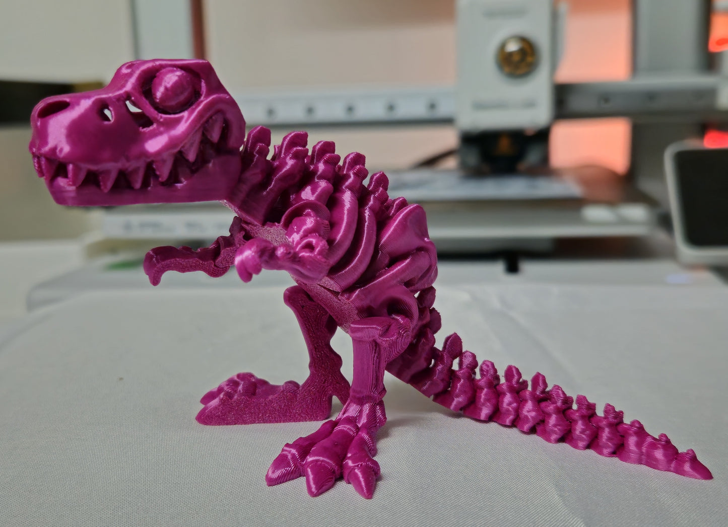 T-Rex klein